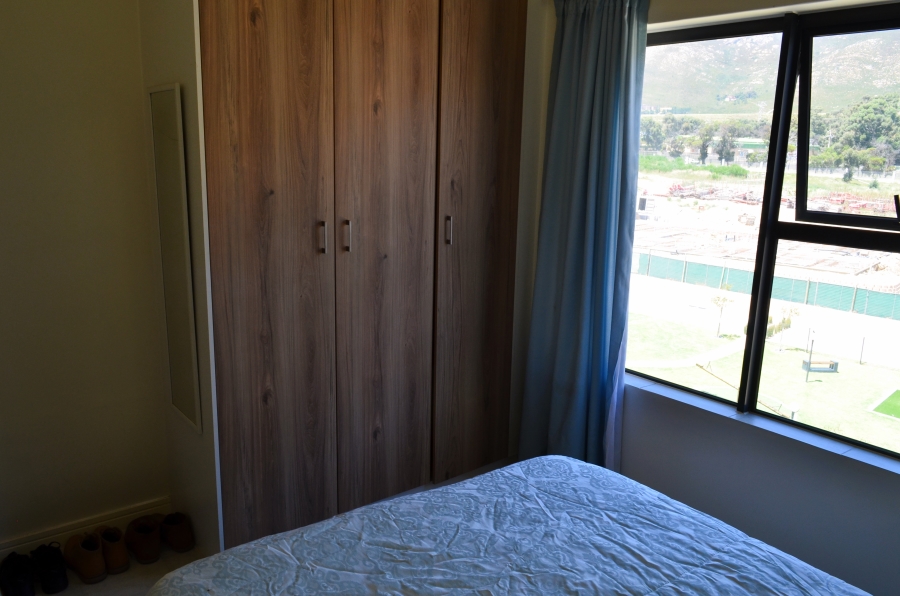 To Let 2 Bedroom Property for Rent in Admirals Park Western Cape